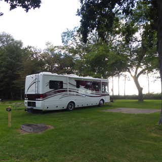 Selkirk Shores State Park Campground