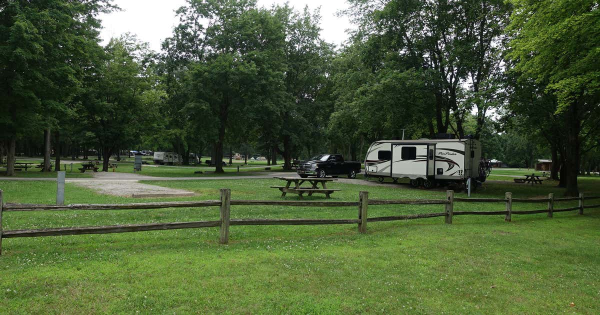 Chain O' Lakes State Park Campground, Albion Roadtrippers