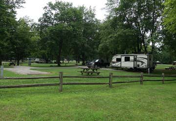 Photo of Chain O' Lakes State Park Campground
