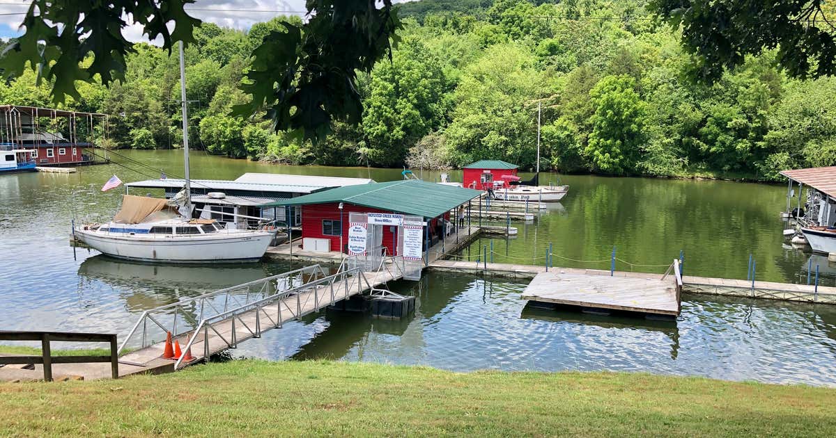 Defeated Creek Marina & Resort, Carthage Roadtrippers