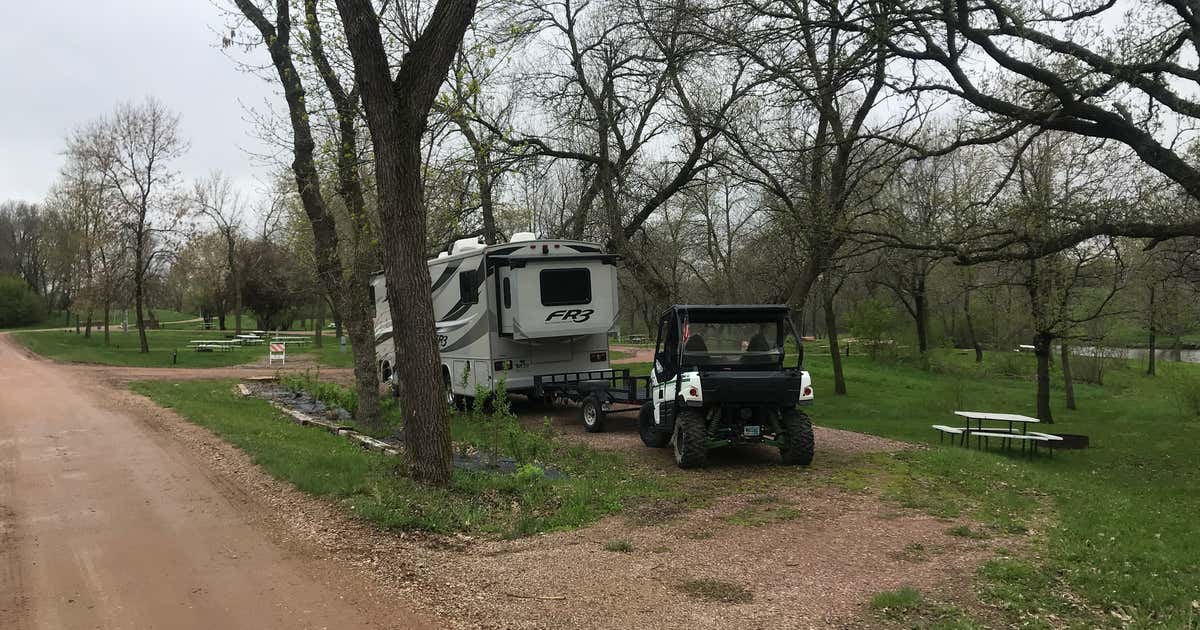 Split Rock Park, Garretson Roadtrippers