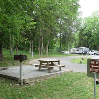 Bledsoe Creek State Park Campground