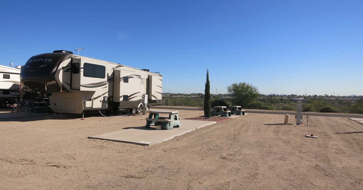 Sunflower Resort, Surprise Roadtrippers