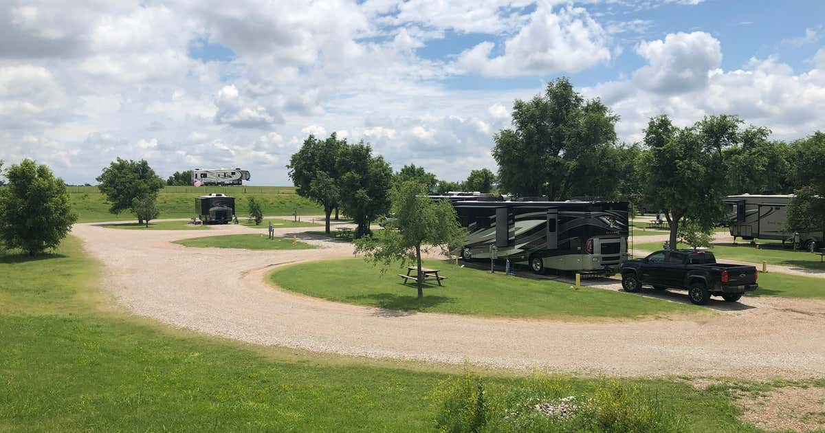 Gunsmoke RV Park, Dodge City Roadtrippers