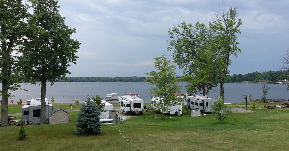 Gile’s Swan Lake Campground, Allegan Roadtrippers