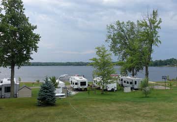 Photo of Gile’s Swan Lake Campground