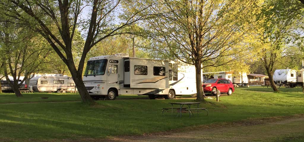 Photo of Hickory Lakes Campground