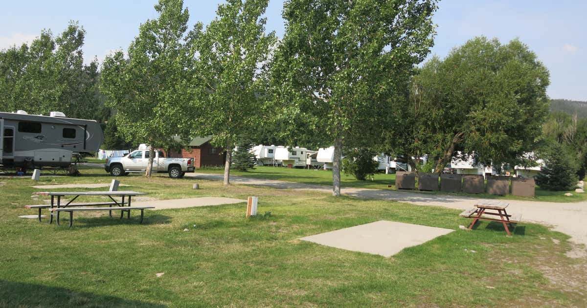 West Fork Cabins & RV, Cameron Roadtrippers