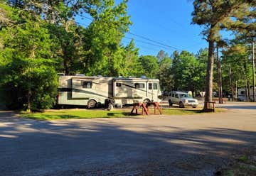 Photo of Escapees Rainbow's End RV Park