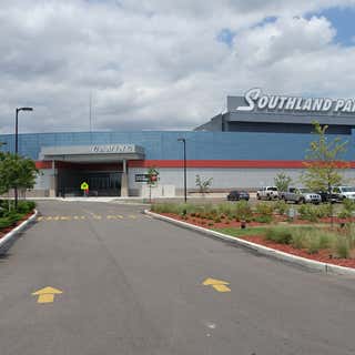 Southland Park Gaming & Racing Overnight Parking