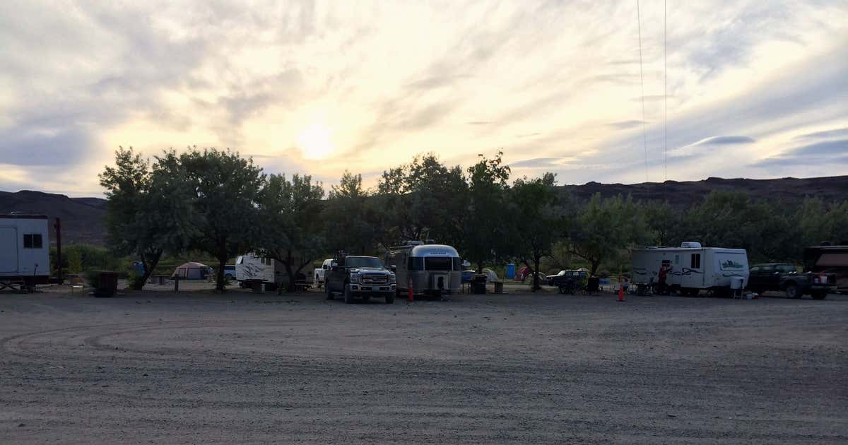 Royal Peacock Opal Mine & RV Park, Denio Roadtrippers