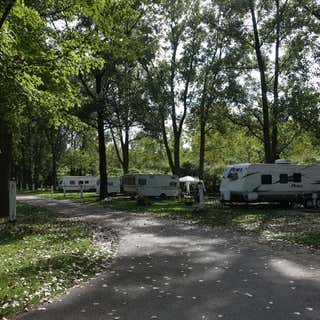 Covered Wagon Camp Resort