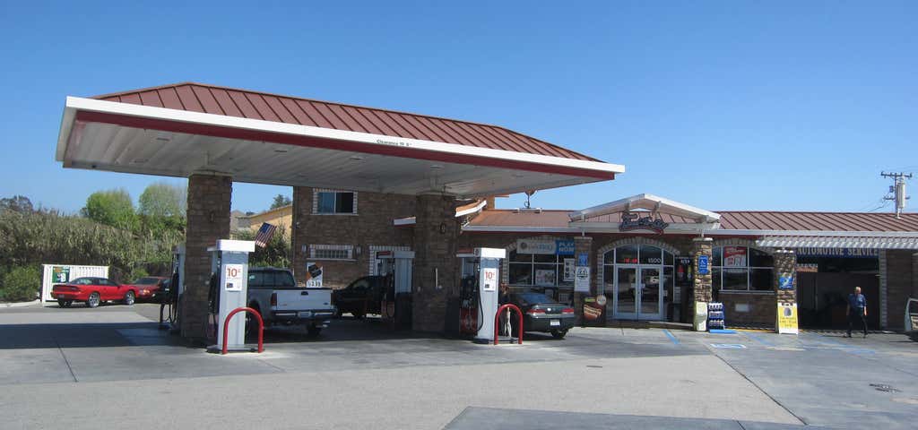 Photo of 76 Gas Station