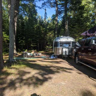 Rivermouth Pines Semi-Modern & Rustic Campground