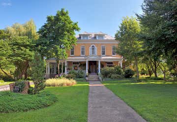Photo of The Beall Mansion Greater St. Louis Bed and Breakfast and Boutique Hotel