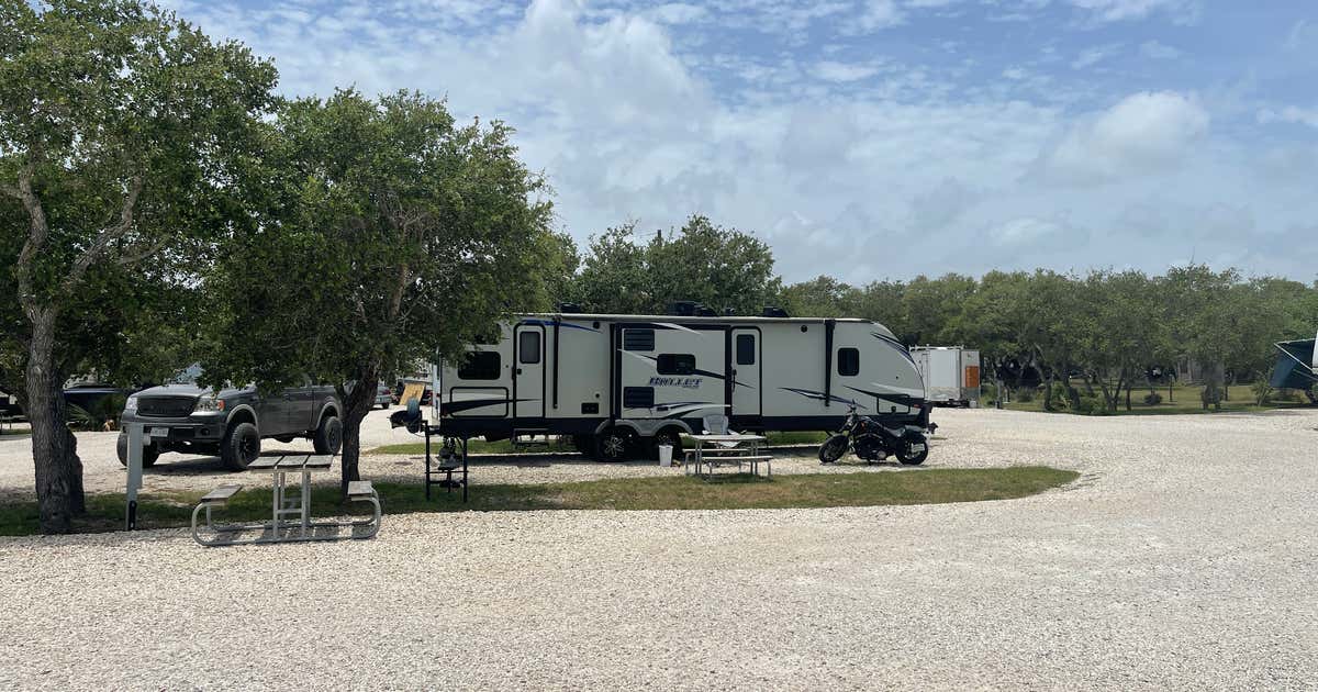 Lost Frontier RV Park & Marina, Hemphill Roadtrippers
