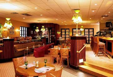 Photo of JR's Restaurant & Lounge @ Sheraton Eatontown Hotel