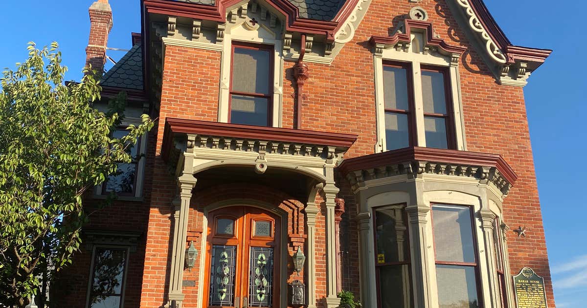 Henry W. Baker House, Plymouth Roadtrippers