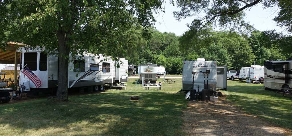 Photo of Bear Cave RV Resort Thousand Trails