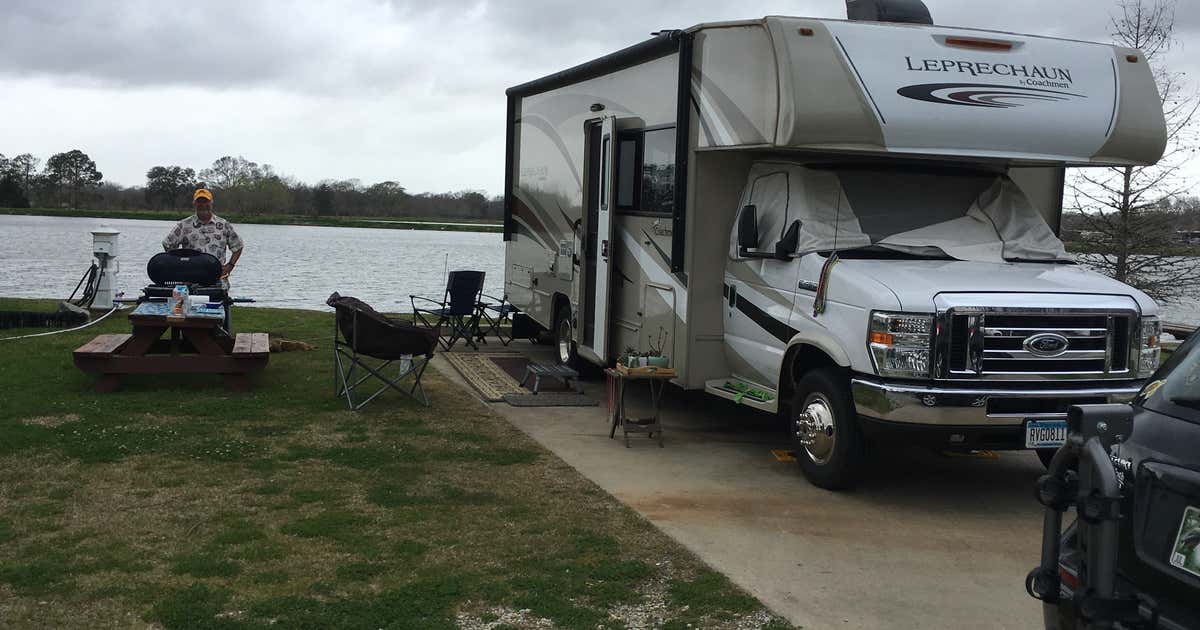 Poche's RV Park & FishNCamp, Breaux Bridge Roadtrippers