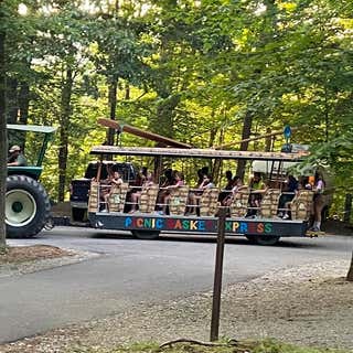 Yogi Bear's Jellystone Parkâ Camp-Resort: Mill Run