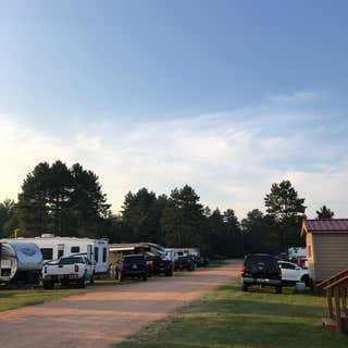 Hi-Pines Campground and Resort