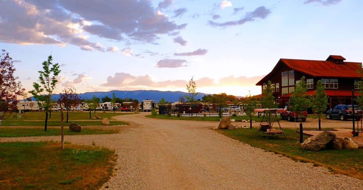 Glenwood Springs West Colorado River KOA Holiday, Silt Roadtrippers