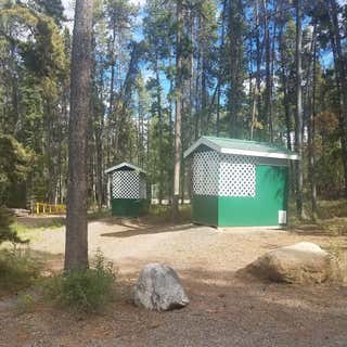 Squanga Lake Government Camp
