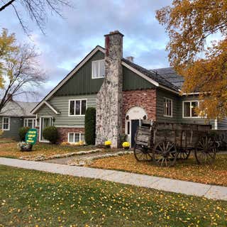 Country Comfort Bed & Breakfast