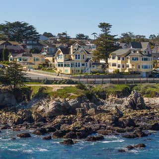 Seven Gables Inn