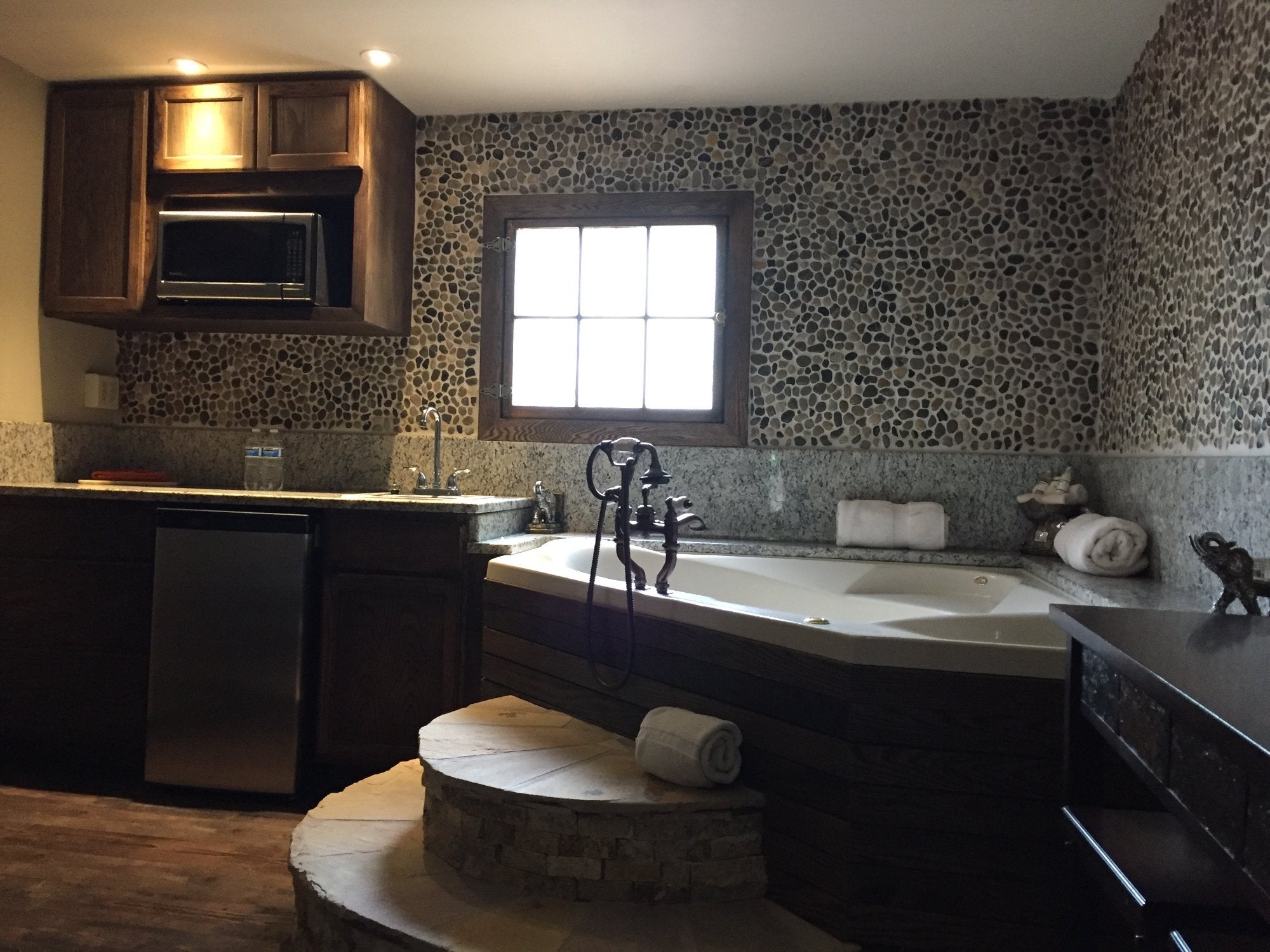 Hot Tub Cottages Morrison