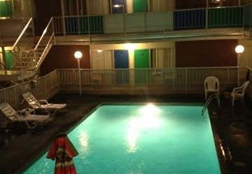 Photo of Crossroads Motel 