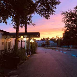 The Historic Michabelle Inn