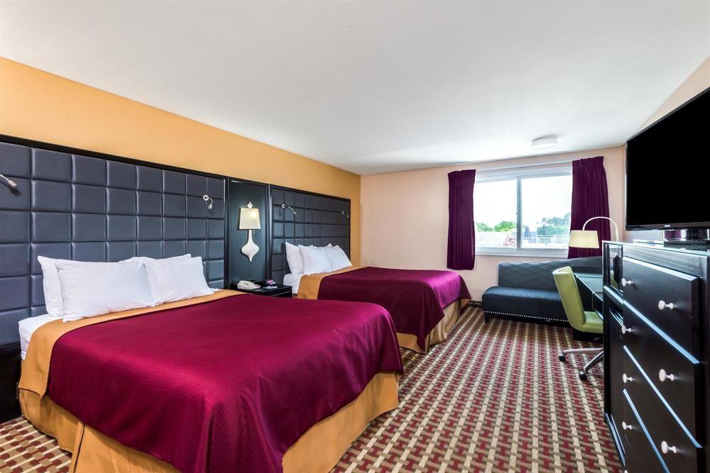 Days Inn by Wyndham Middletown/newport Area