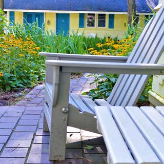 Meris Gardens Bed & Breakfast