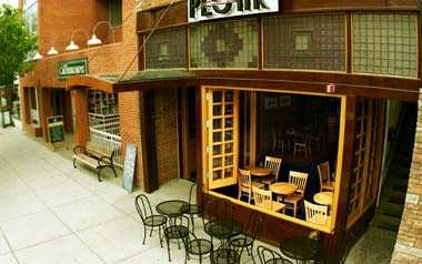 Bozeman Backpacker Hotel / Hostel