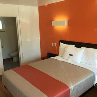 Travelodge by Wyndham Sacramento Convention Center