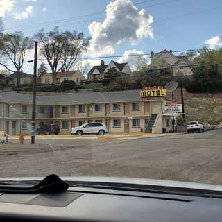 Centre Motel