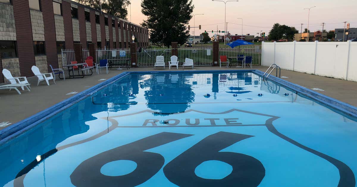 Route 66 Hotel & Conference Center Springfield IL: What It's Actually Like to Stay There