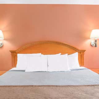 Days Inn by Wyndham Elko