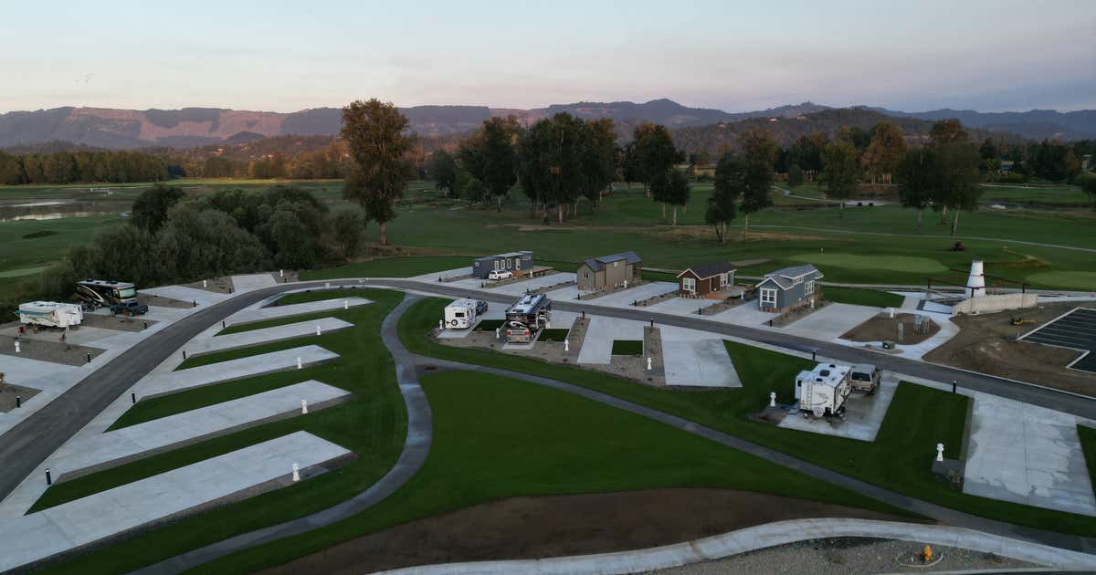 Bar Run Golf & RV Resort, Roseburg | Roadtrippers