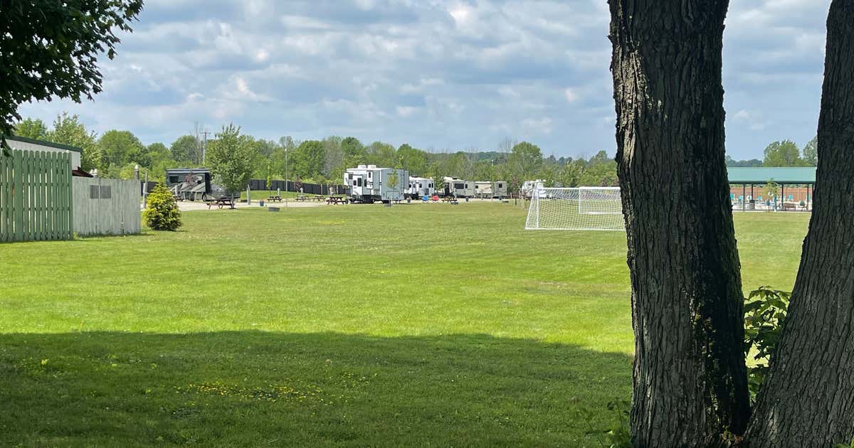 Colden Lakes Resort, Colden Roadtrippers