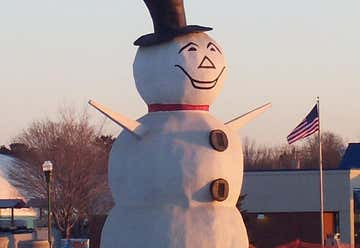 Photo of World's Largest Stucco Snowman