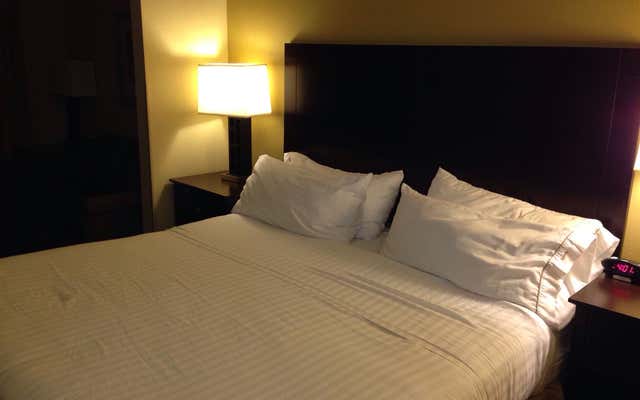 Holiday Inn Express &amp; Suites Charleston-kanawha City By IHG