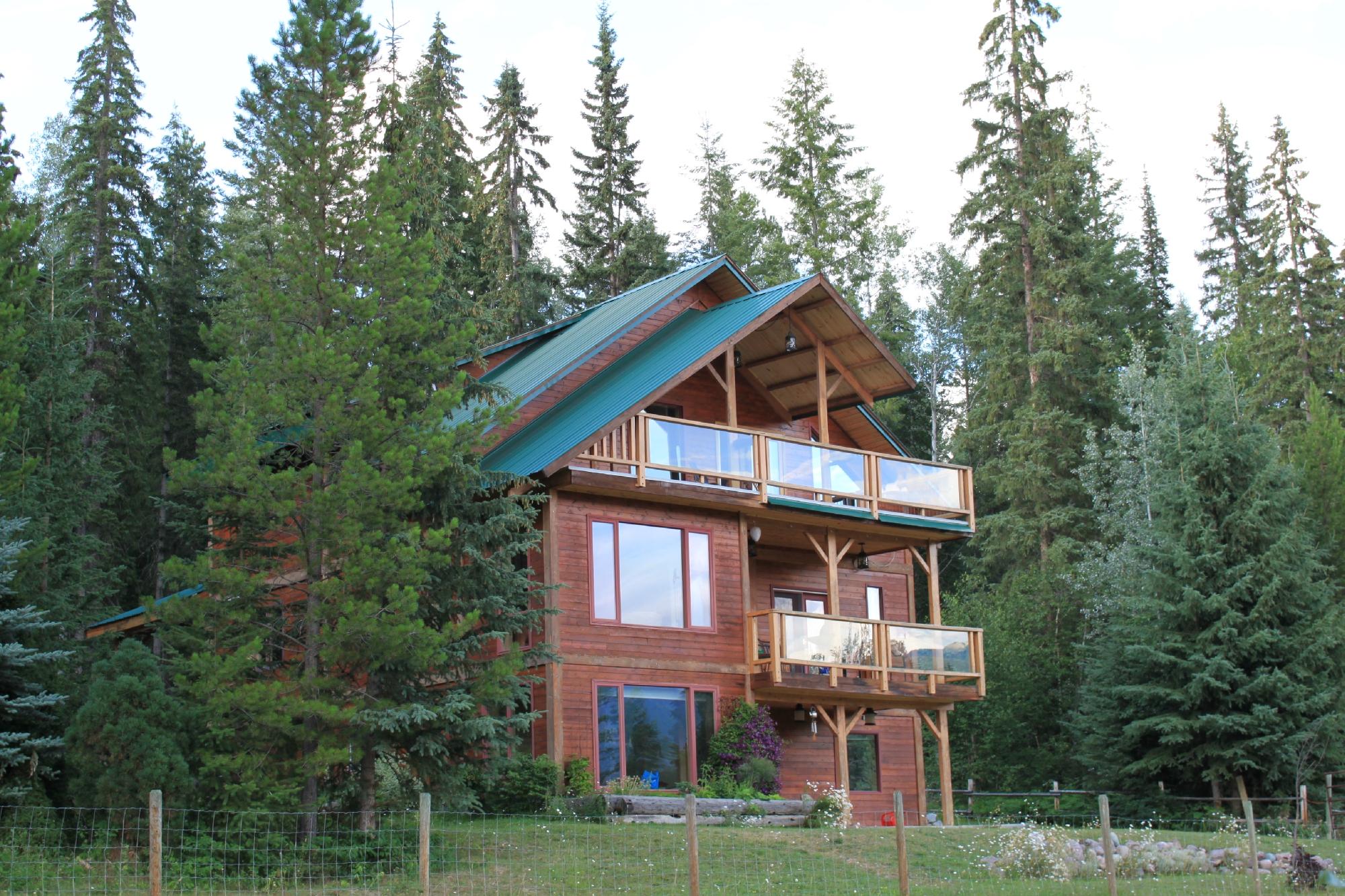 'eh' Canadian Lodge