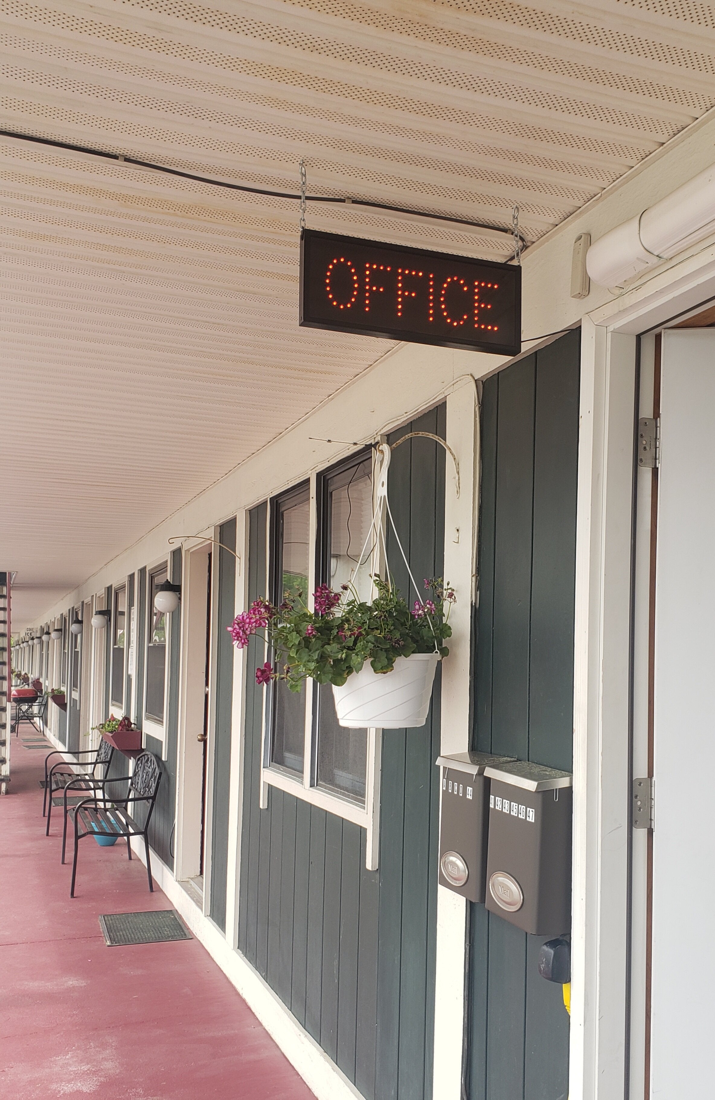 Briarwood Motor Inn