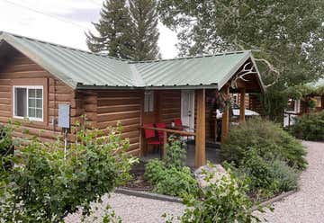 Photo of Log Cabin Motel