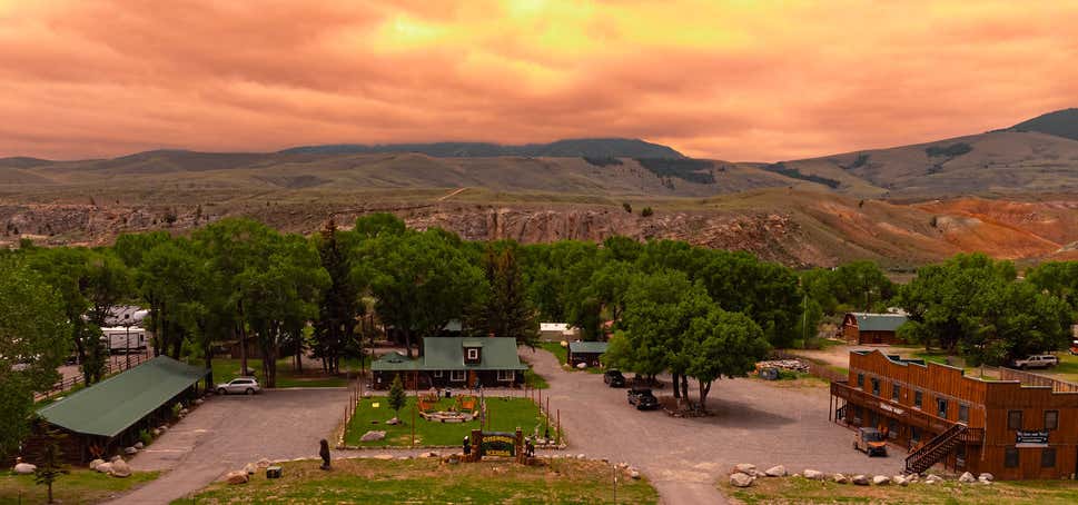 Photo of Chinook Winds Lodge