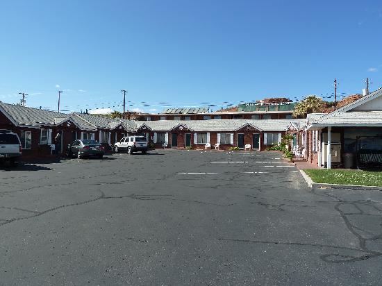 Dixie Palms Motel
