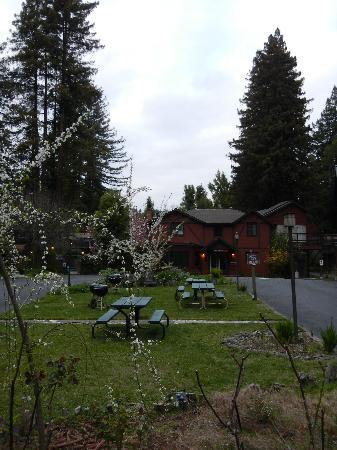 Creekside Inn & Resort